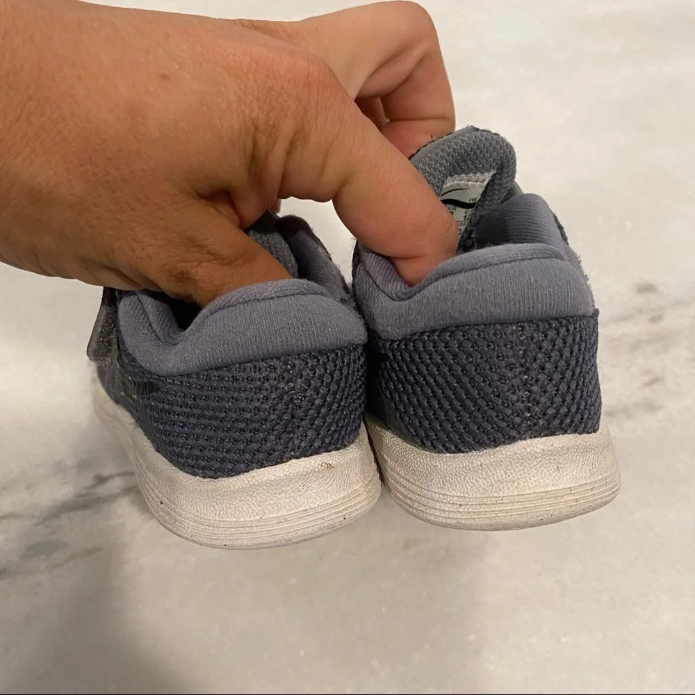 Nike kids revolution